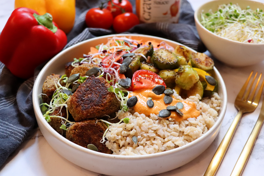 Vegane Buddha Bowl mit Falafel