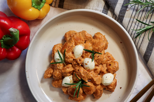Gnocchi-Pfanne mit cremiger Paprikasauce